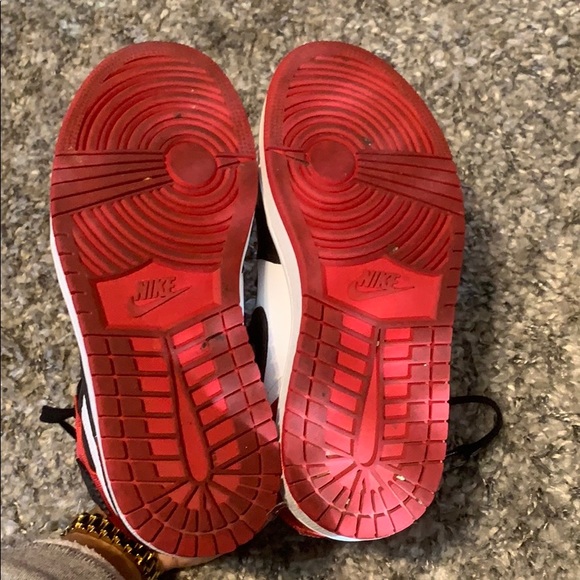 Women’s Air Jordan 1 “Satin” limited edition - Picture 7 of 8